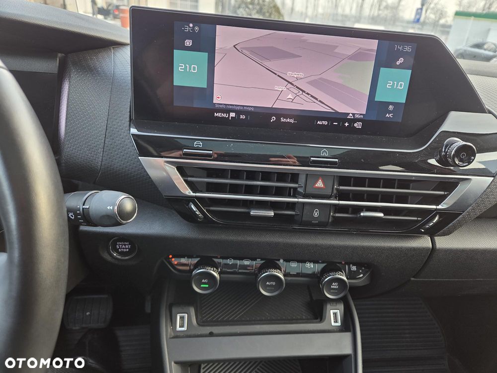 Citroën C4 EV136 50kWh Shine - 27