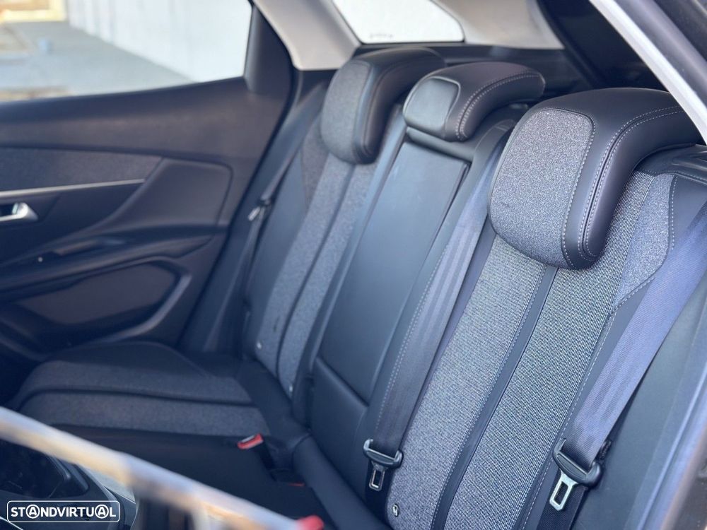 Peugeot 3008 1.6 BlueHDi Allure - 20