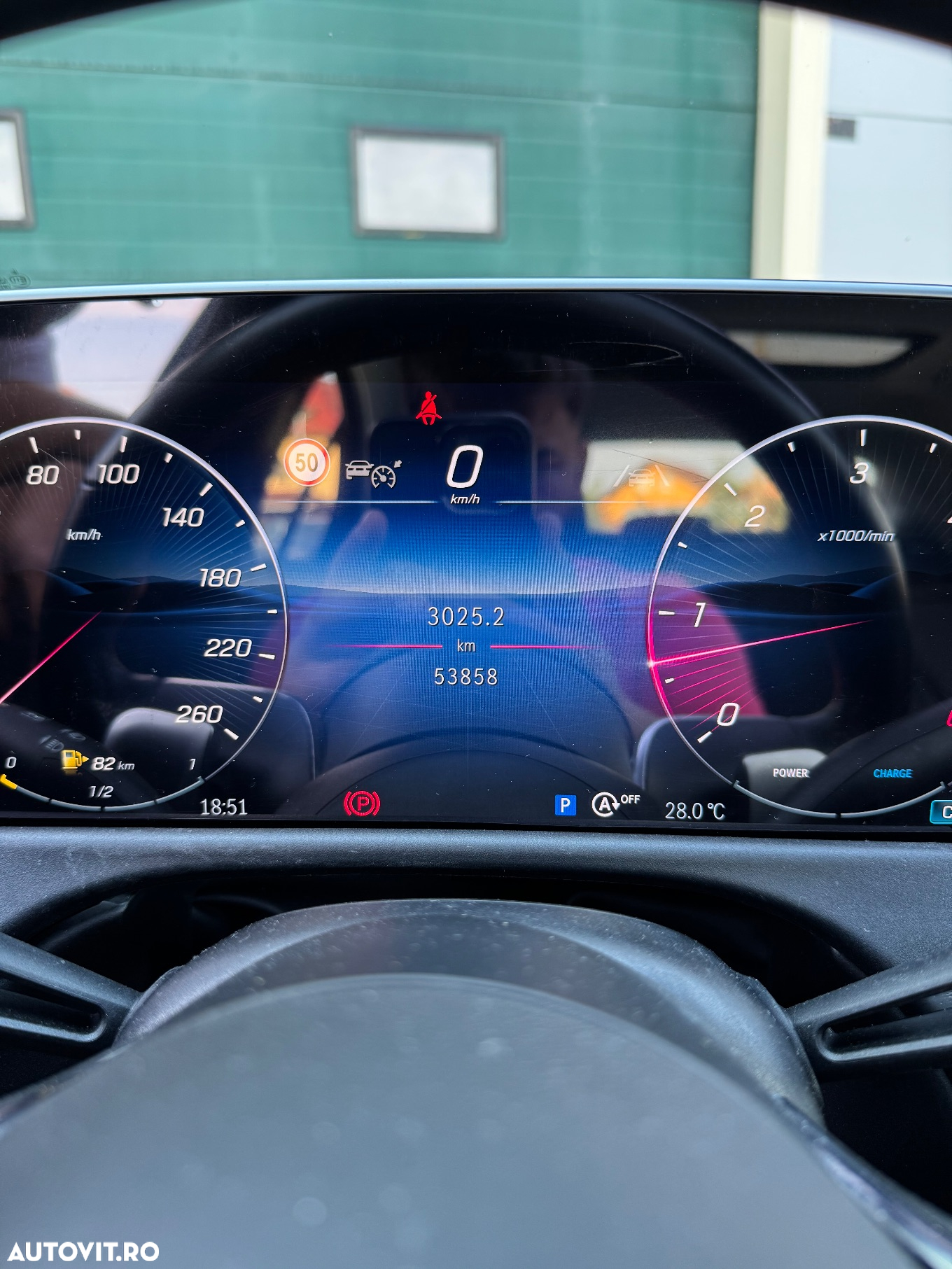 Mercedes-Benz E 220 d T 9G-TRONIC Edition AVANTGARDE - 20
