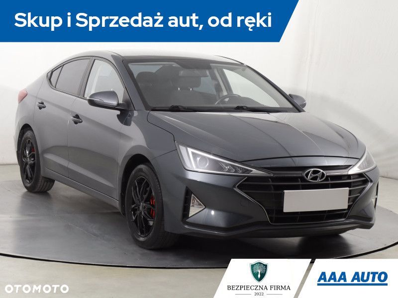 Hyundai Elantra - 3