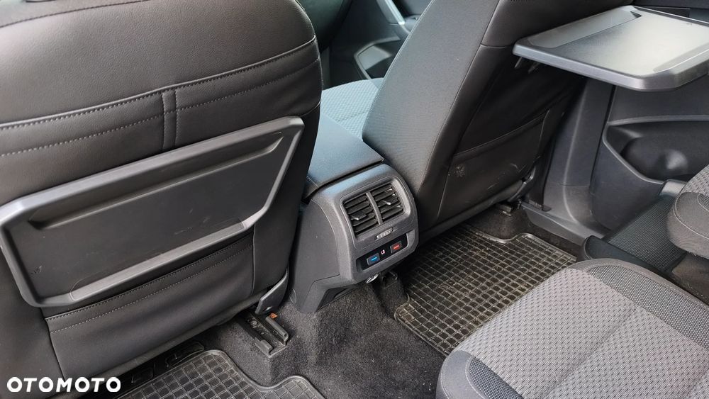 Volkswagen Touran ver-1-4-tsi-bluemotion-technology-dsg-comfortline - 9