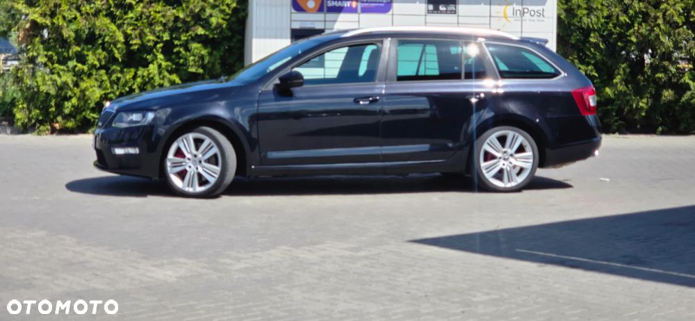 Skoda Octavia 2.0 TDI DSG RS - 9