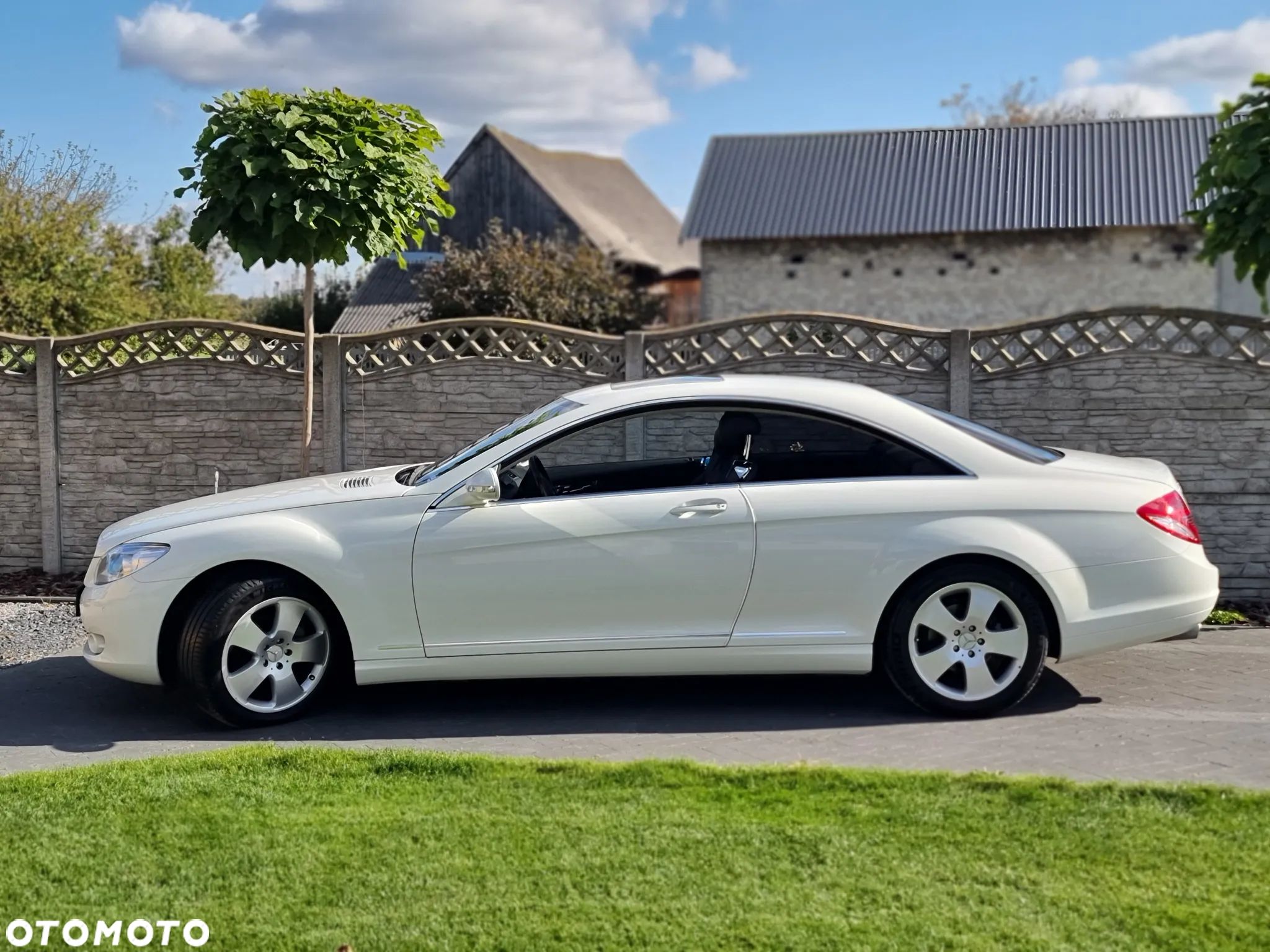 Mercedes-Benz CL - 1