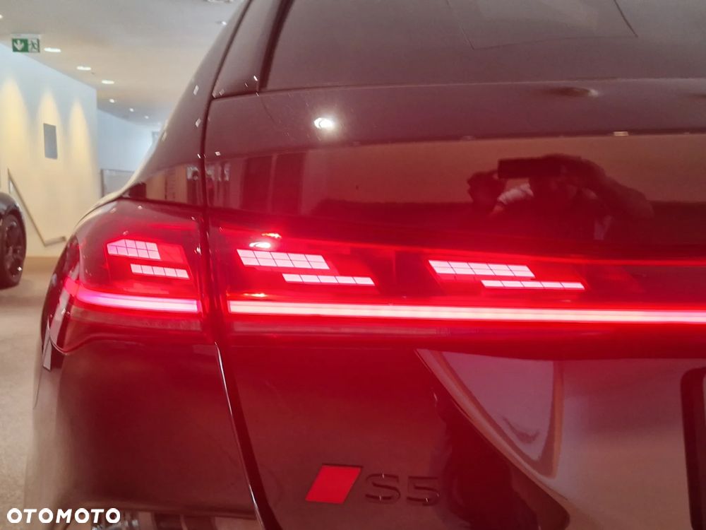 Audi S5 Avant - 16