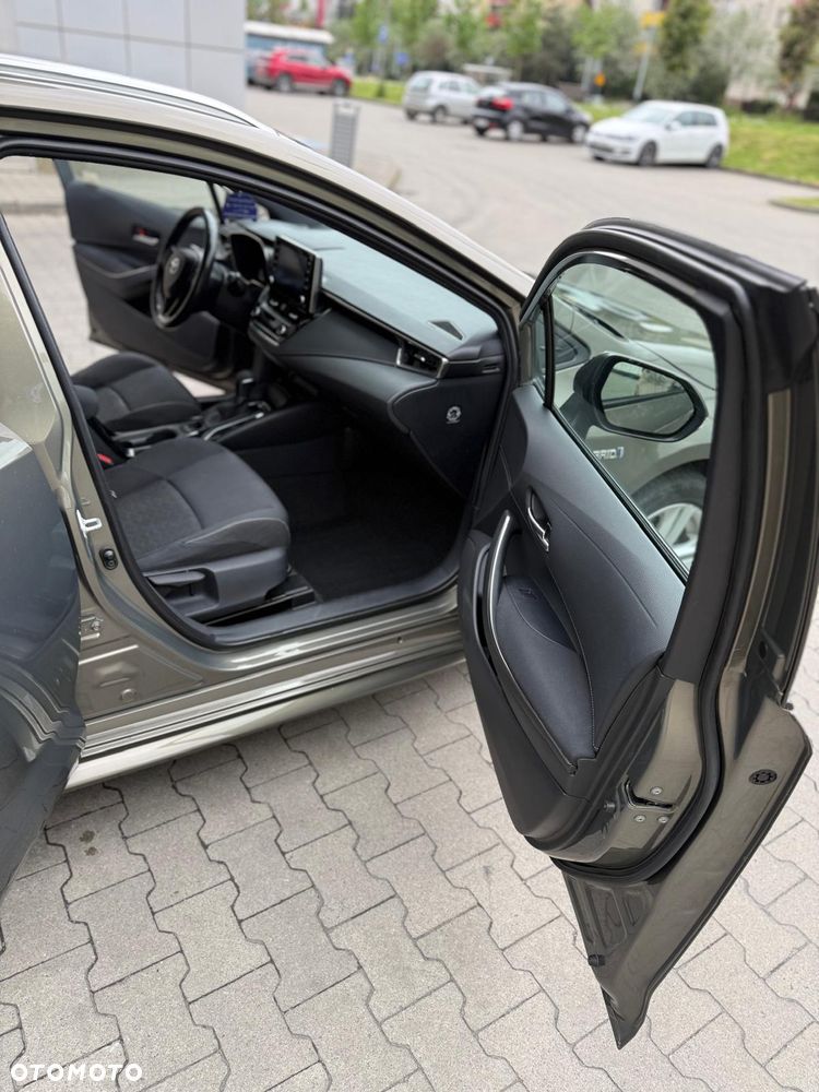 Toyota Corolla 1.8 Hybrid Comfort - 8