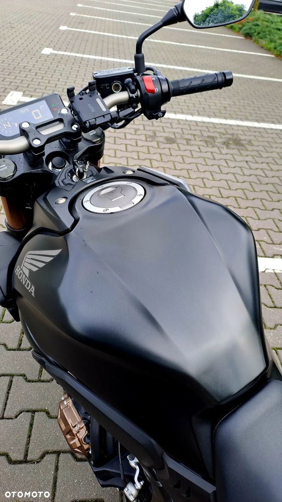 Honda CB - 3