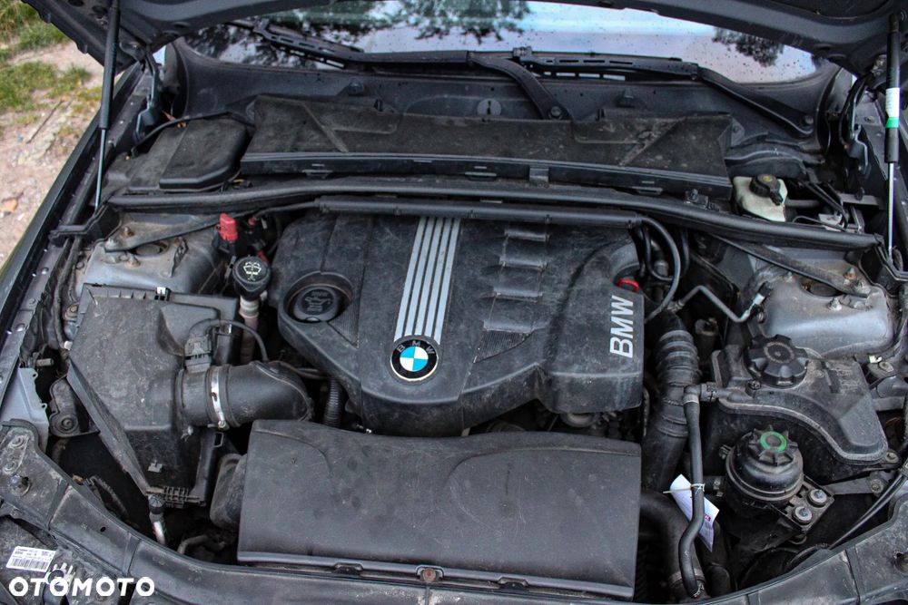 BMW Seria 3 320d xDrive - 12