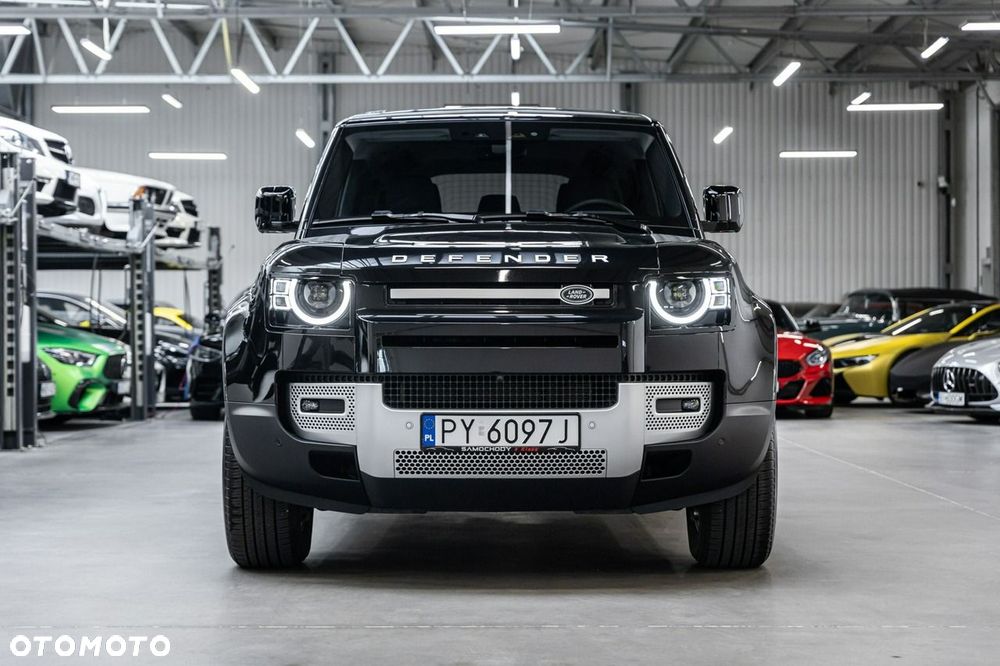 Land Rover Defender - 4