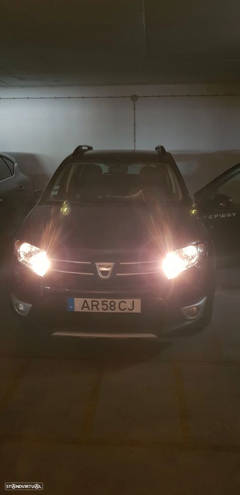 Dacia Sandero Stepway TCe 90 Ambiance - 1
