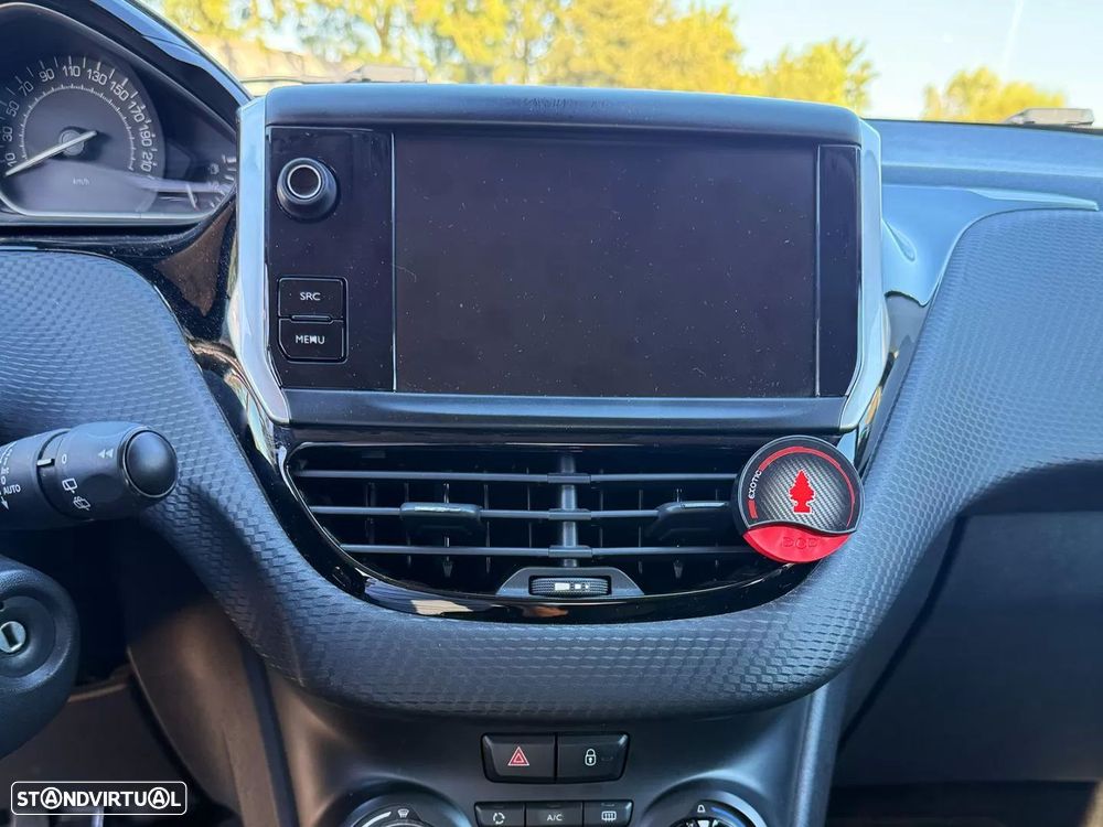 Peugeot 208 1.2 PureTech Style - 8
