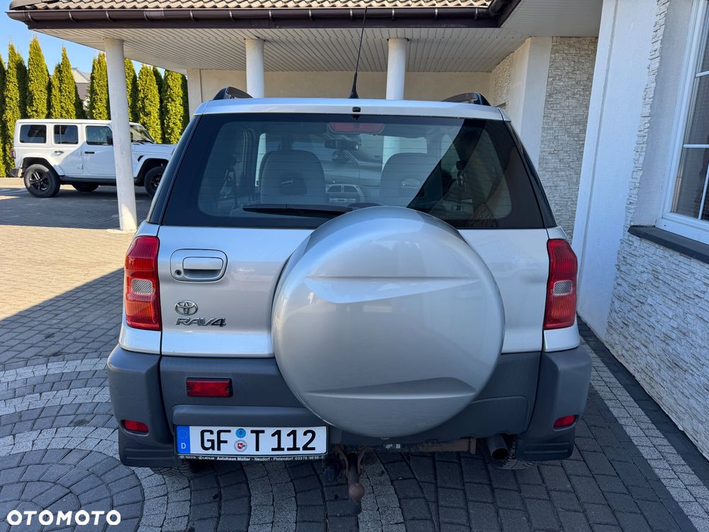 Toyota RAV4 - 5