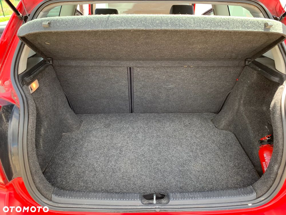Toyota Corolla 1.4 VVT-i Base - 8