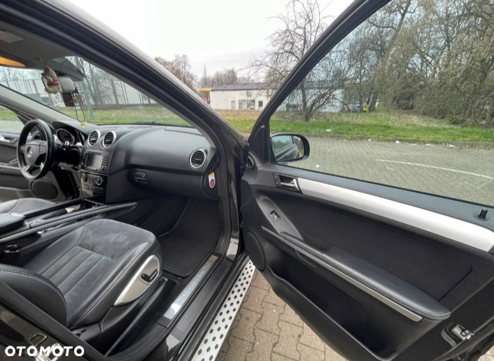 Mercedes-Benz ML - 7
