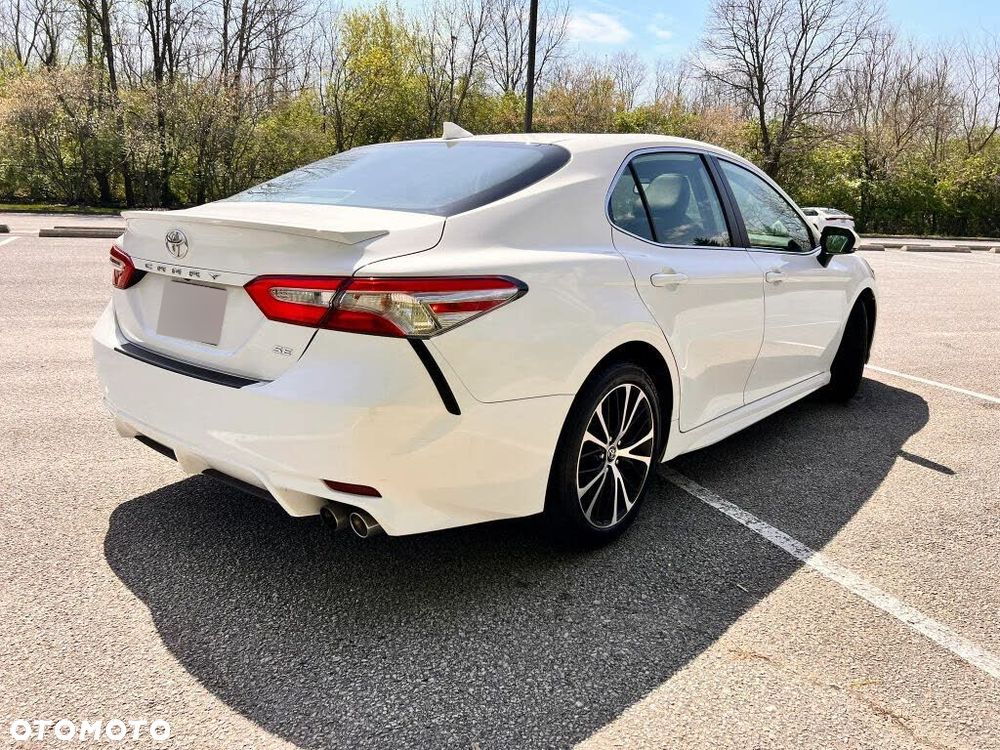 Toyota Camry 2.5 LE - 5