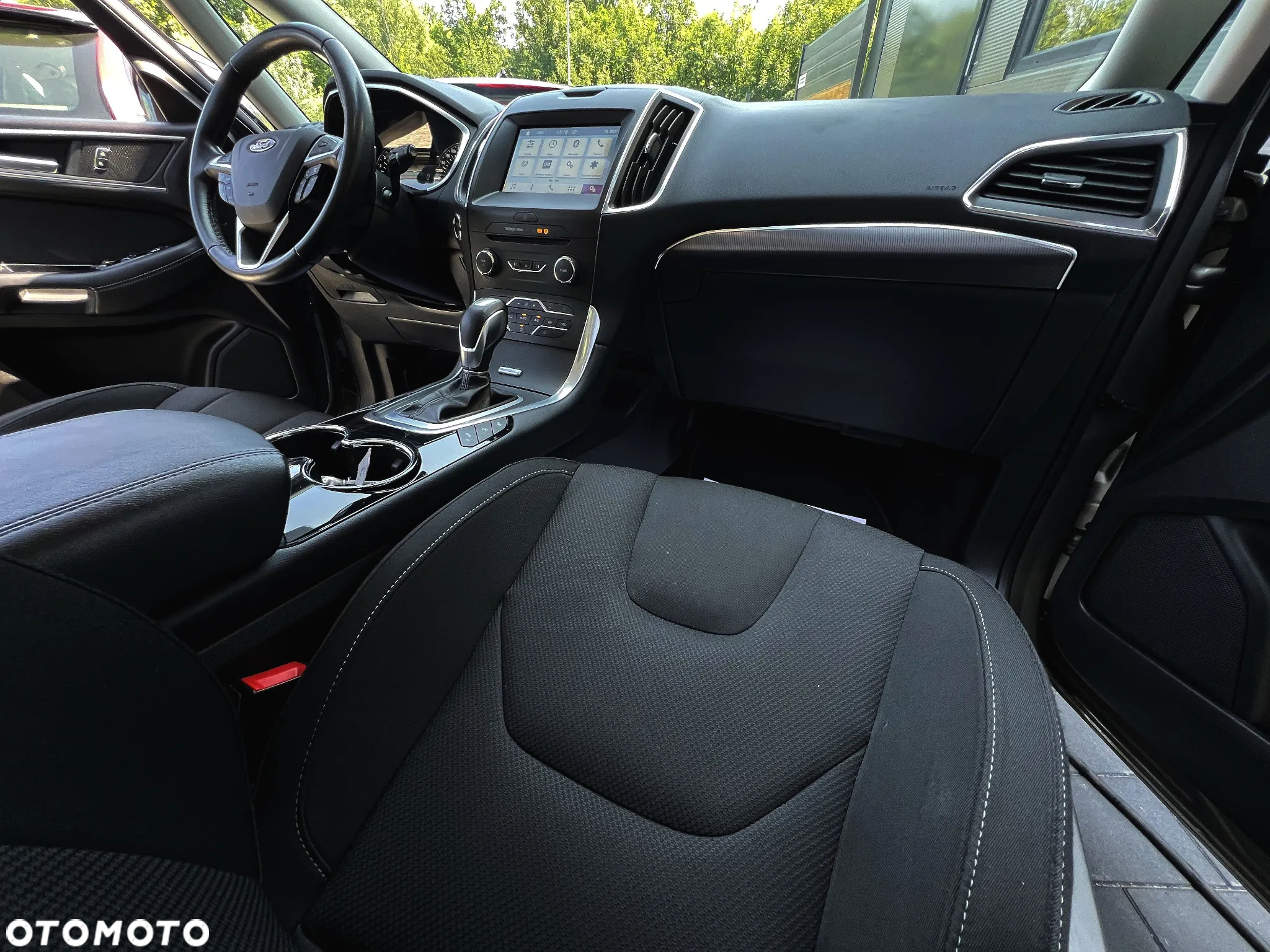 Ford S-Max - 16