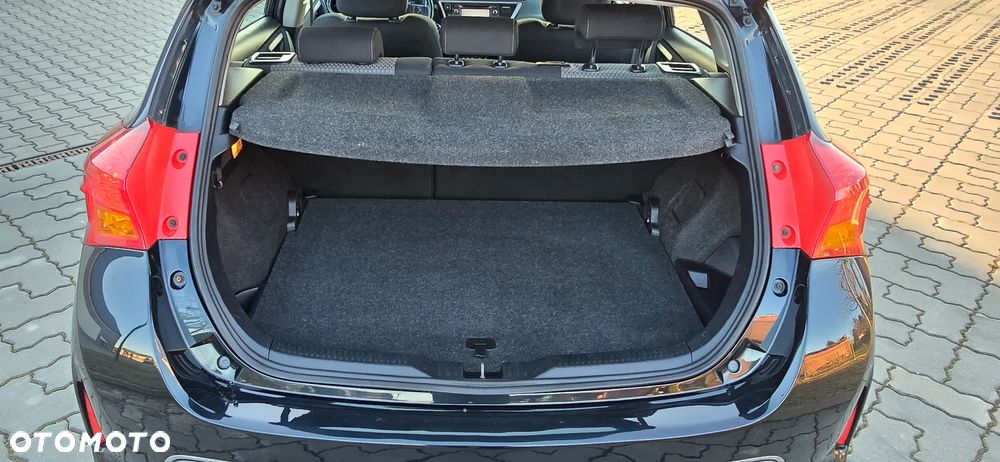 Toyota Auris - 24
