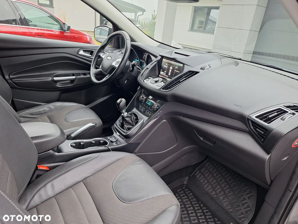 Ford Kuga 2.0 TDCi 4x4 Individual - 28