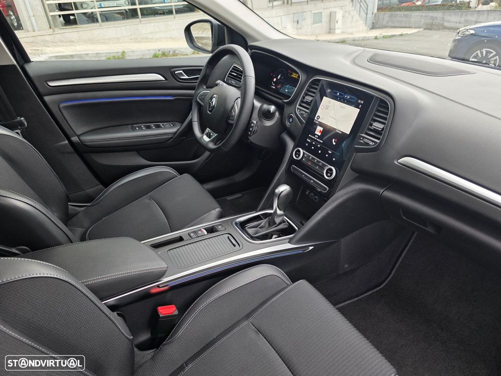 Renault Mégane Sport Tourer - 27