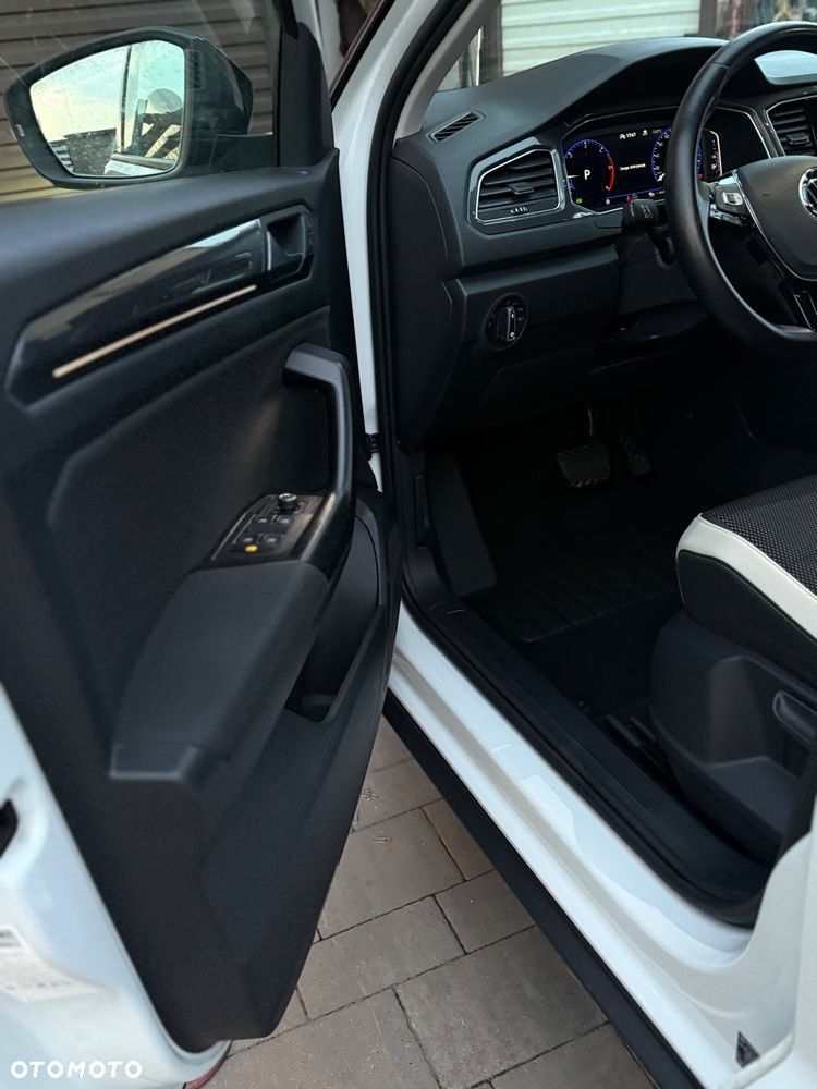 Volkswagen T-Roc 2.0 TDI SCR 4MOTION DSG Sport - 18