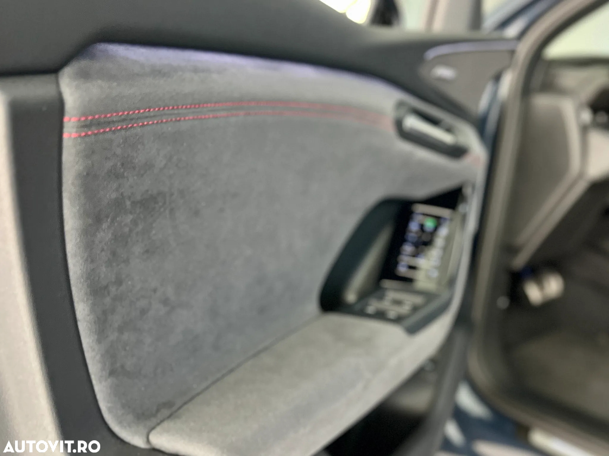 Audi Q6 e-tron 100 kWh quattro Advanced - 13