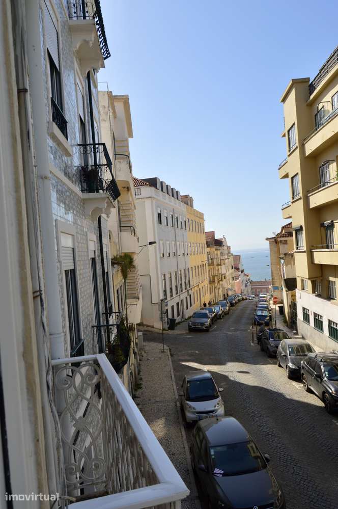 Charming 2-Bedroom Apartment for Rent in Lapa with River View - Grande imagem: 4/24