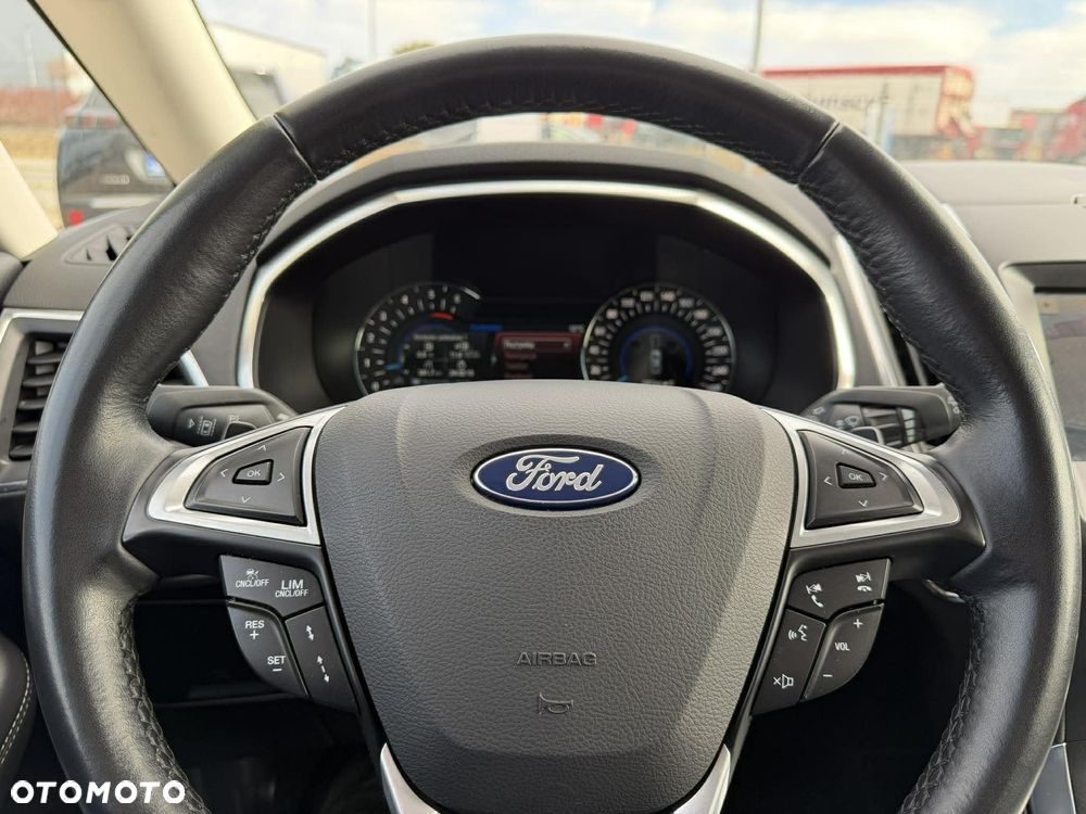 Ford Galaxy - 23