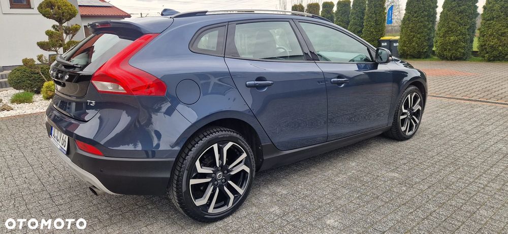 Volvo V40 T3 Drive-E R-Ocean Race - 4