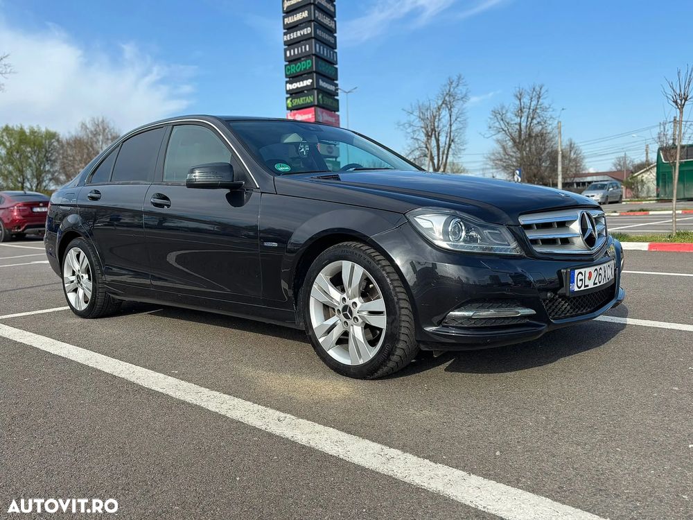 Mercedes-Benz C 200 CGI BlueEFFICIENCY - 2