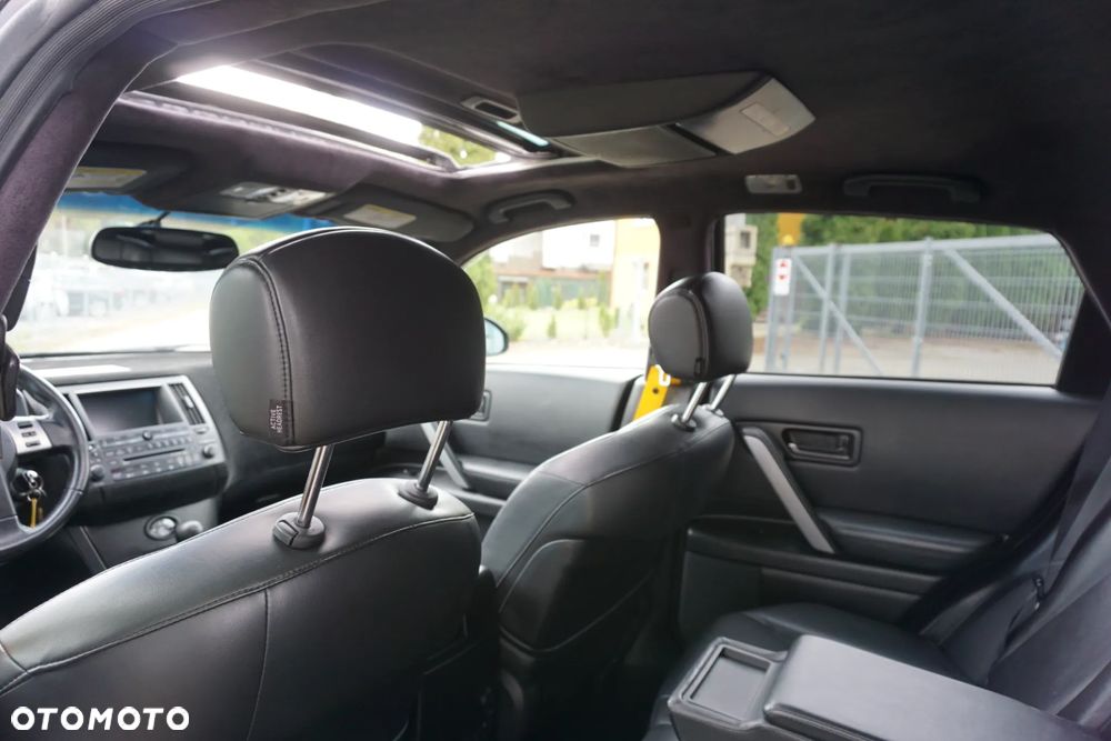 Infiniti FX - 12
