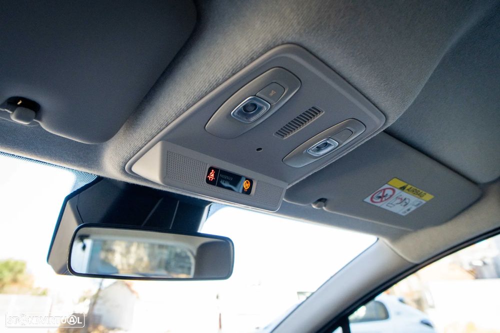 Renault Zoe (c/ Bateria) Limited 50 - 23