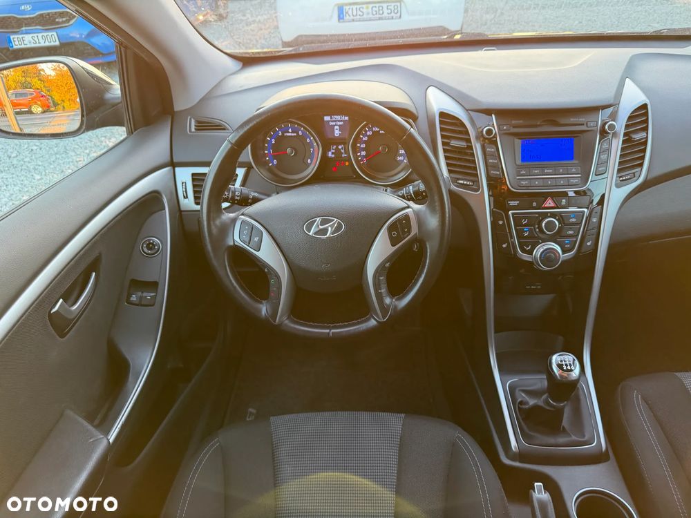 Hyundai i30 1.4 Fifa World Cup Edition - 30
