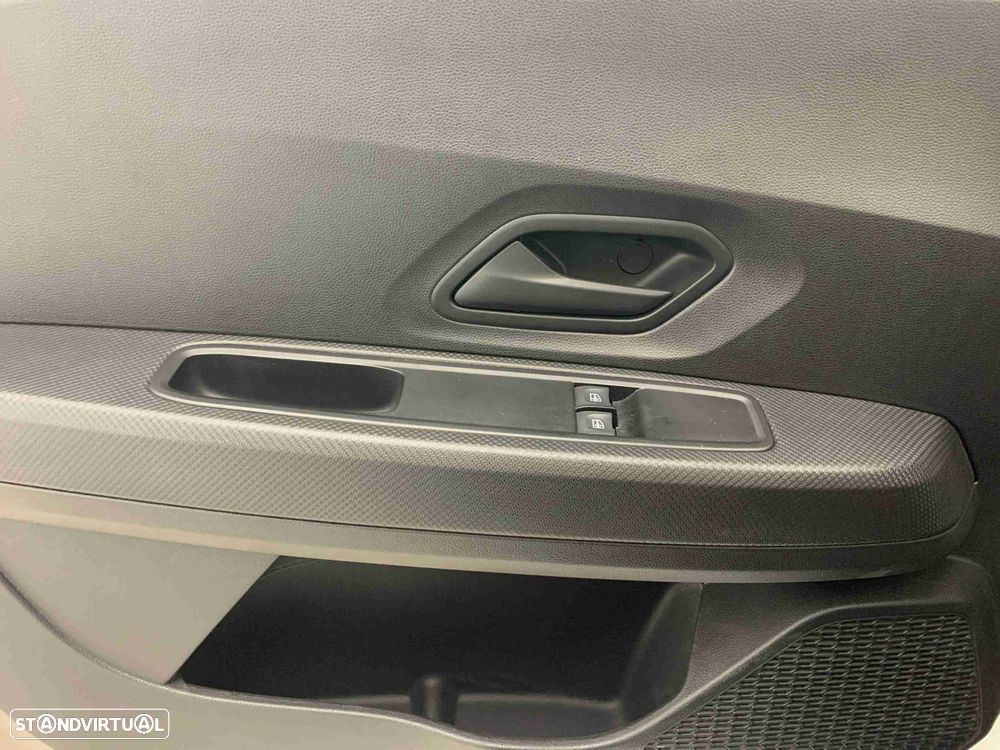 Dacia Sandero 1.0 SCe Essential - 11