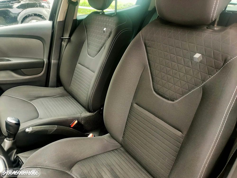 Renault Clio 0.9 TCe Limited — fotografia 8