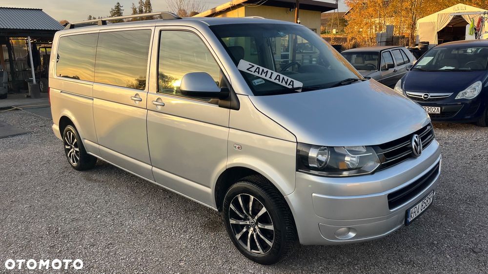 Volkswagen Caravelle - 24