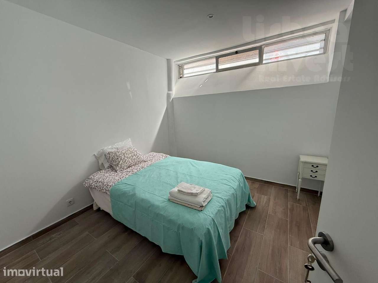 T4 Duplex totalmente remodelado na zona de Campolide - Grande imagem: 4/15