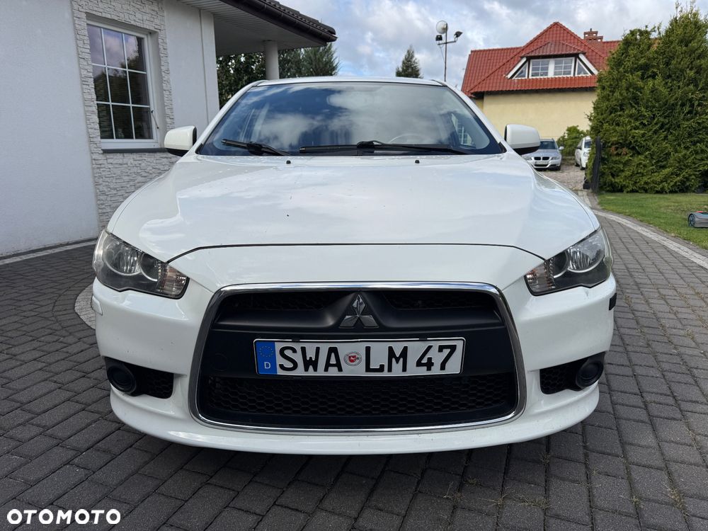Mitsubishi Lancer - 2