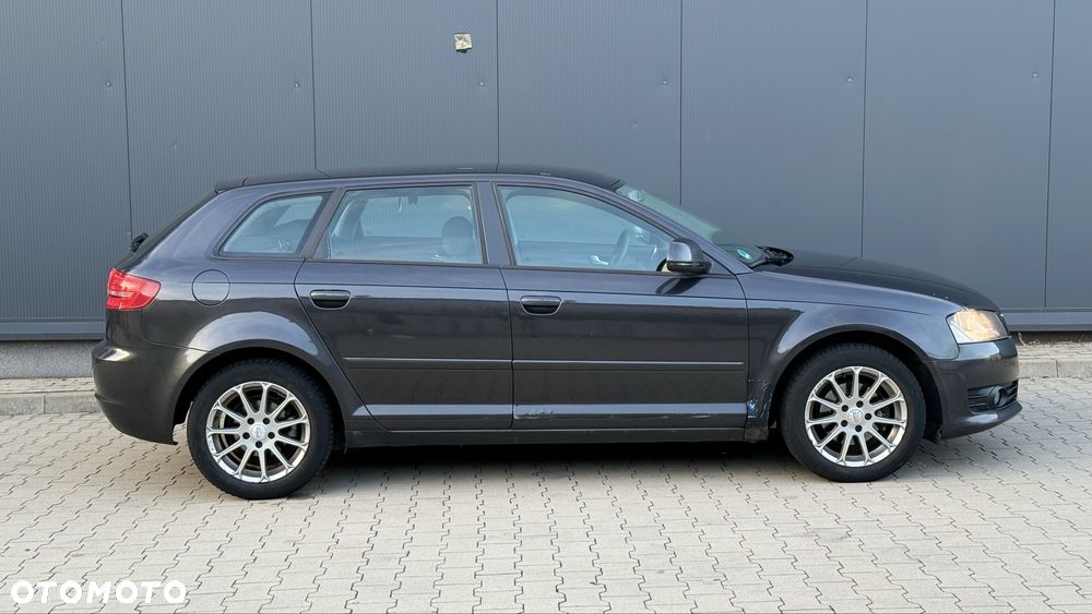 Audi A3 Sportback 2010 photo 5