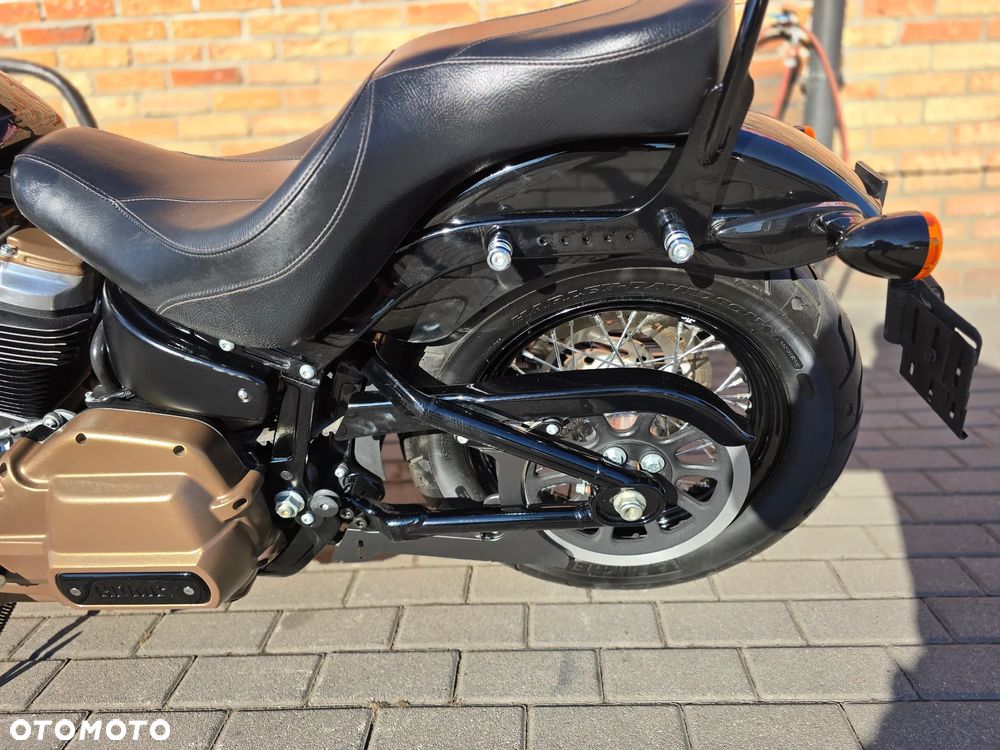 Harley-Davidson Softail Street Bob - 8