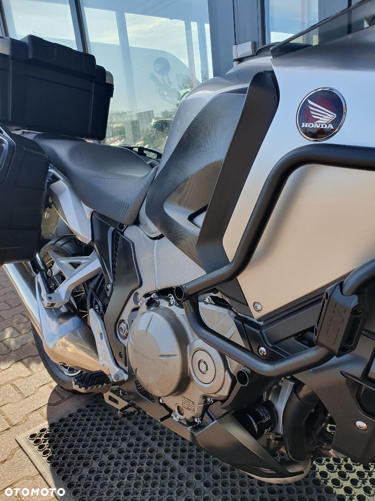 Honda VFR - 22