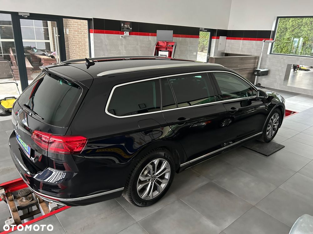 Volkswagen Passat Variant 2.0 TDI SCR Highline - 9