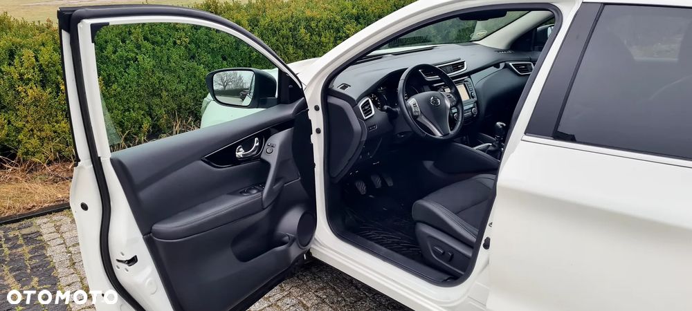 Nissan Qashqai 1.6 DIG-T TEKNA+ - 22