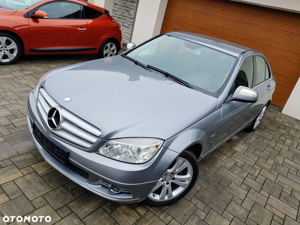 Mercedes-Benz Klasa C 180 Kompressor Avantgarde - 29