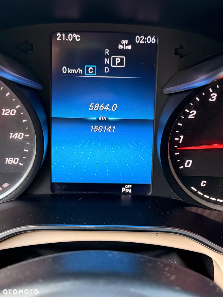 Mercedes-Benz GLC ver-300-4matic-9g--tronic-amg-line - 14