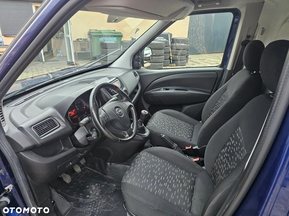 Opel Combo - 11