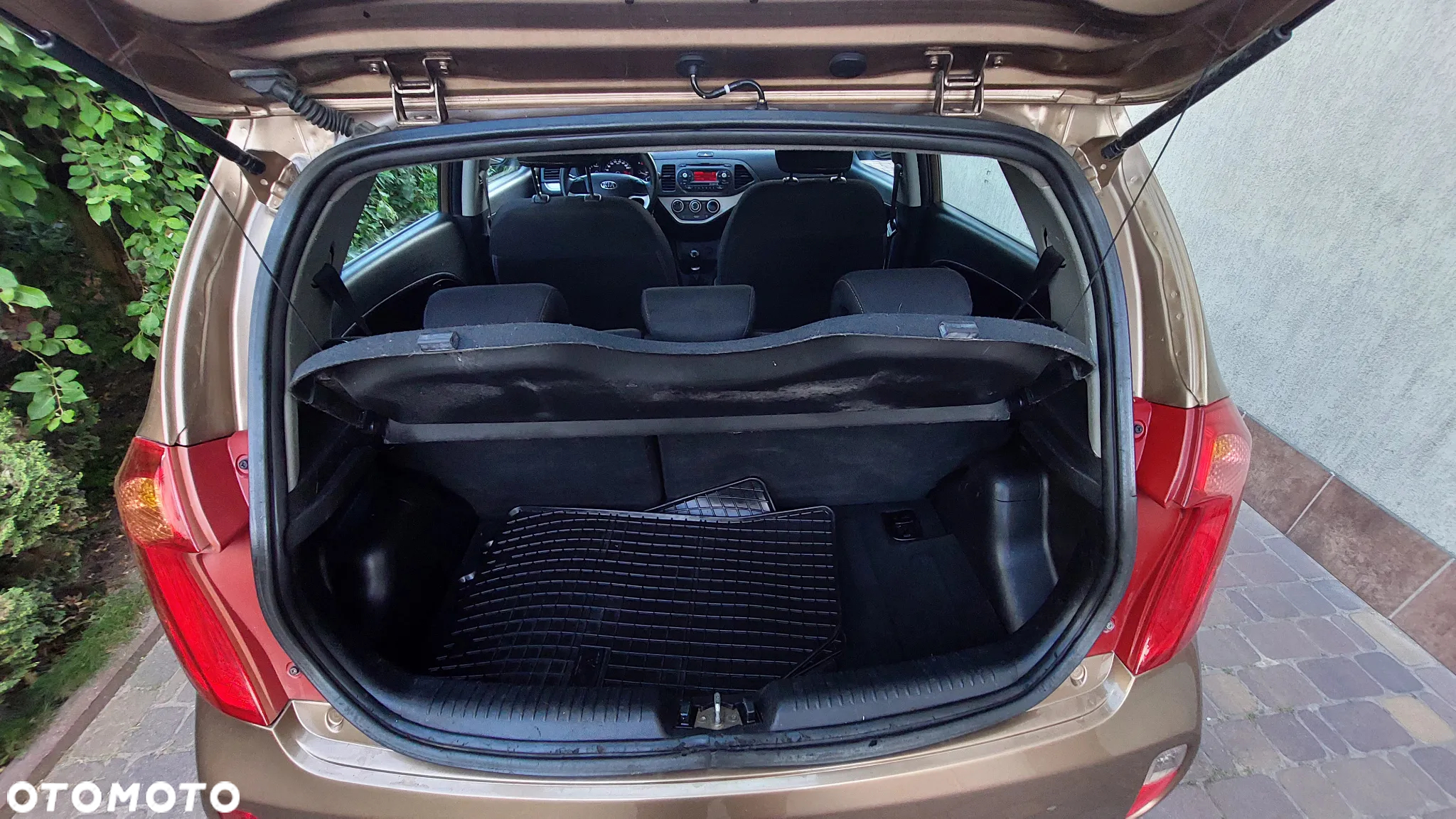 Kia Picanto 1.0 Dream Team Edition - 11