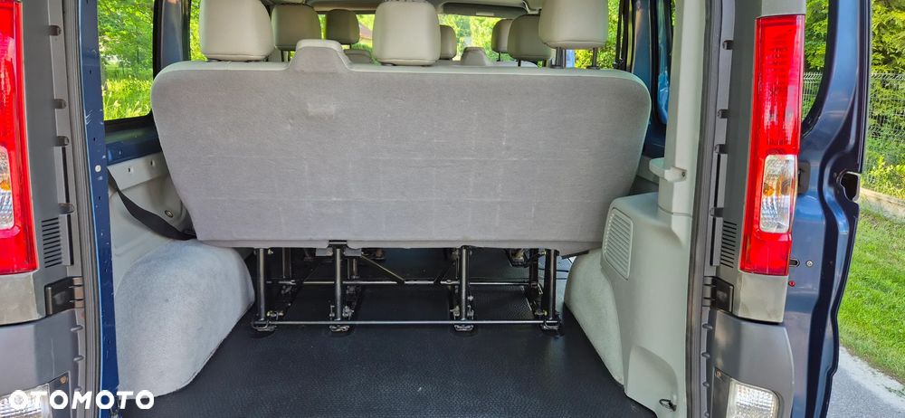 Renault Trafic L1H1 Passenger Lux - 25
