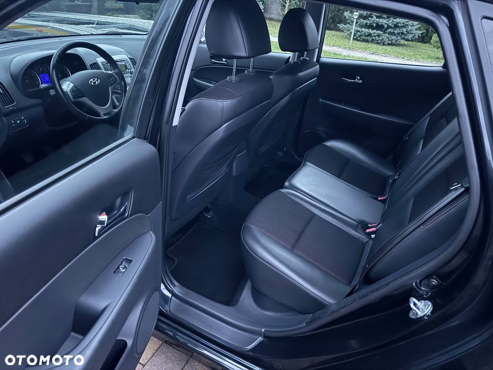 Hyundai i30 i30cw 1.4 FIFA WM Edition - 7