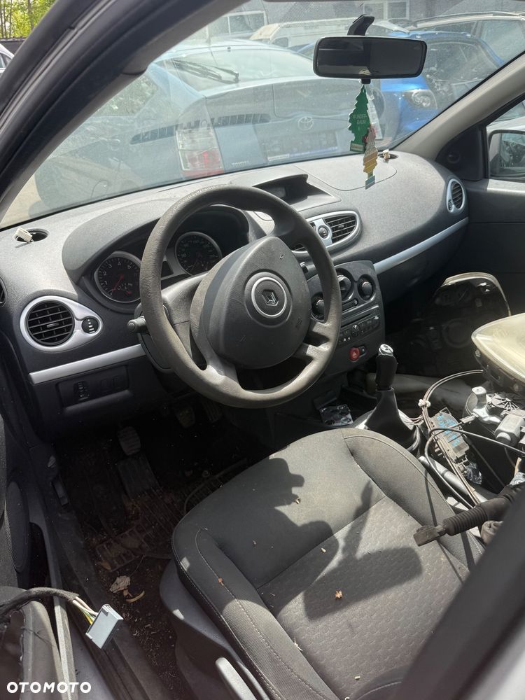 Renault Clio III 3  na części - 3