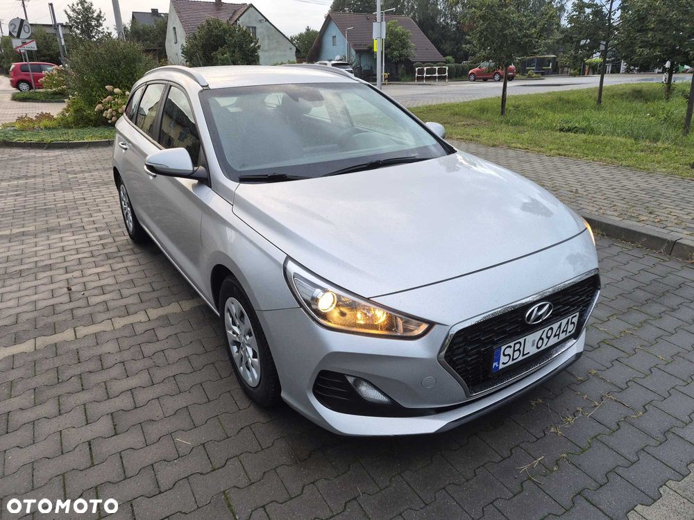 Hyundai i30 1.6 CRDI Comfort - 3