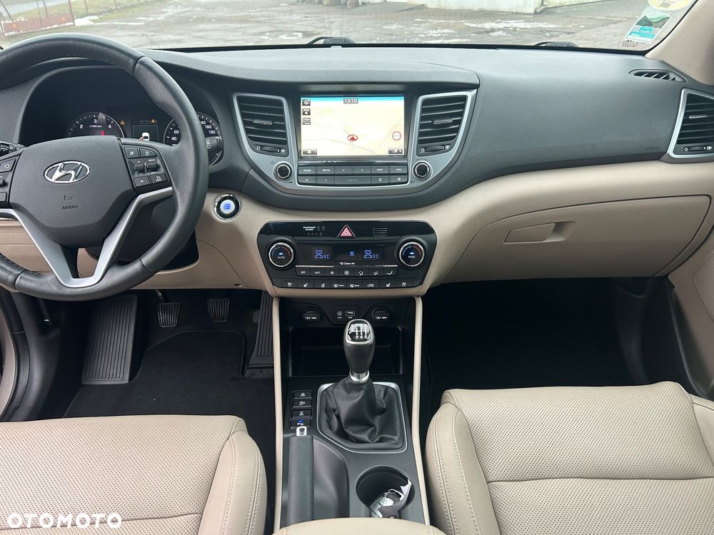 Hyundai Tucson 2.0 CRDi 4WD Passion - 25